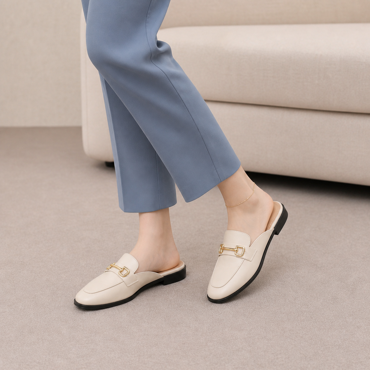 Dianne Flat Mule