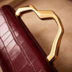 Vera Clutch