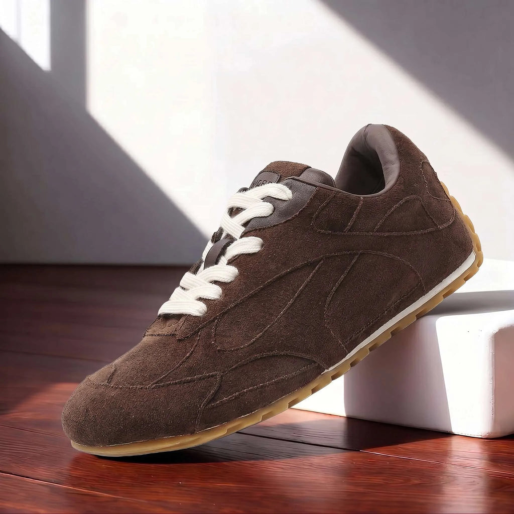 magnific__change-the-shoes-of-img1-with-the-shoe-of-img2-kee__89873.png